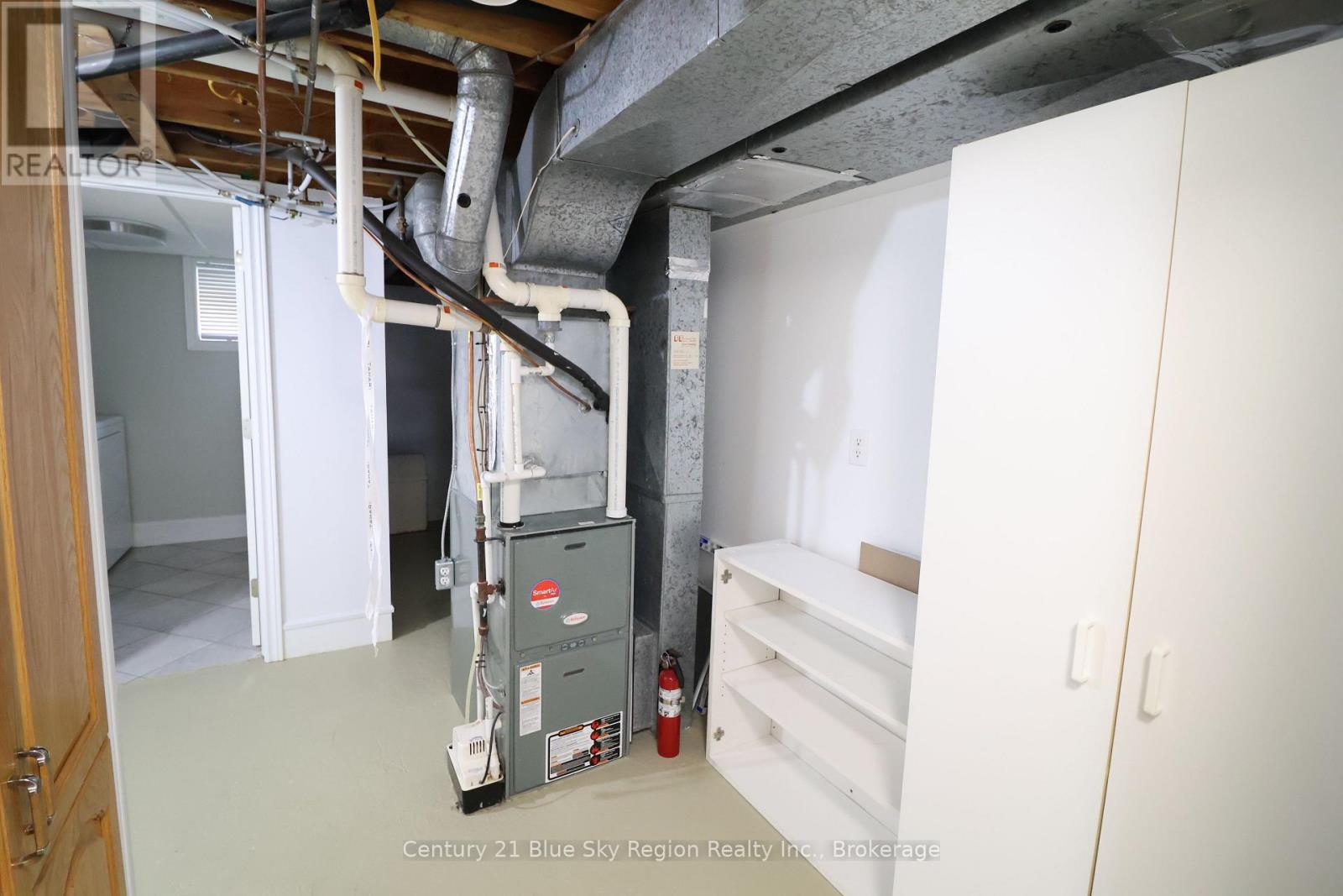 107 Strathcona Drive — photo 31