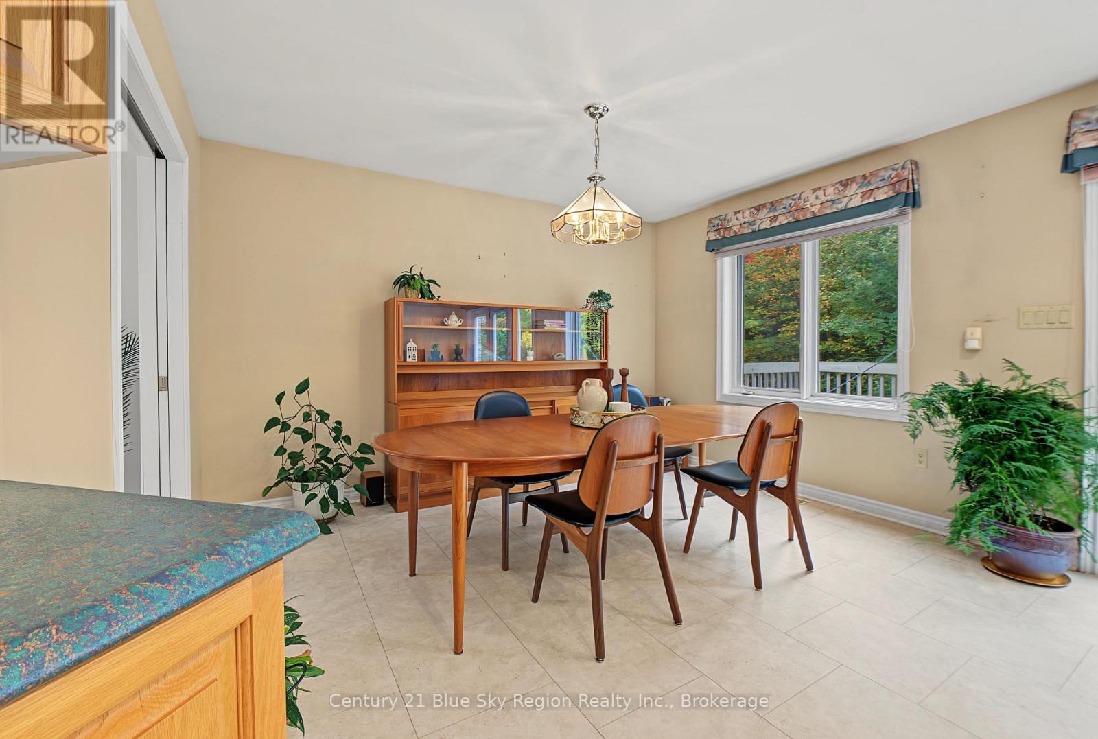 35 JANEY AVENUE - 11