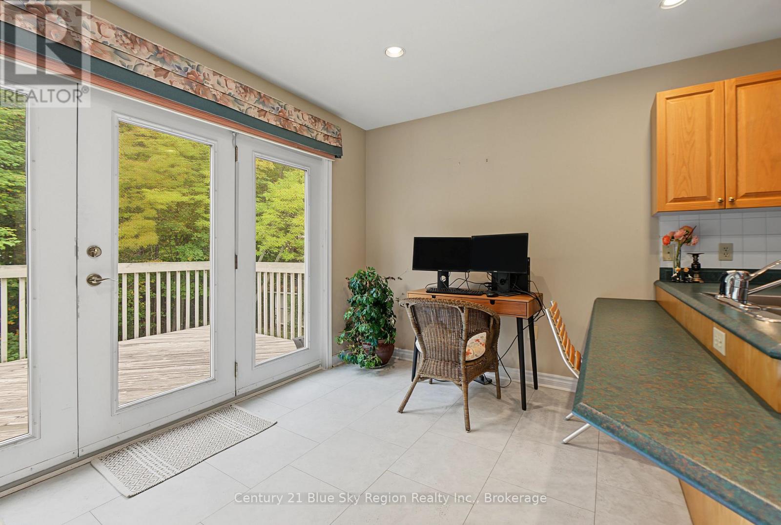 35 Janey Avenue — photo 12
