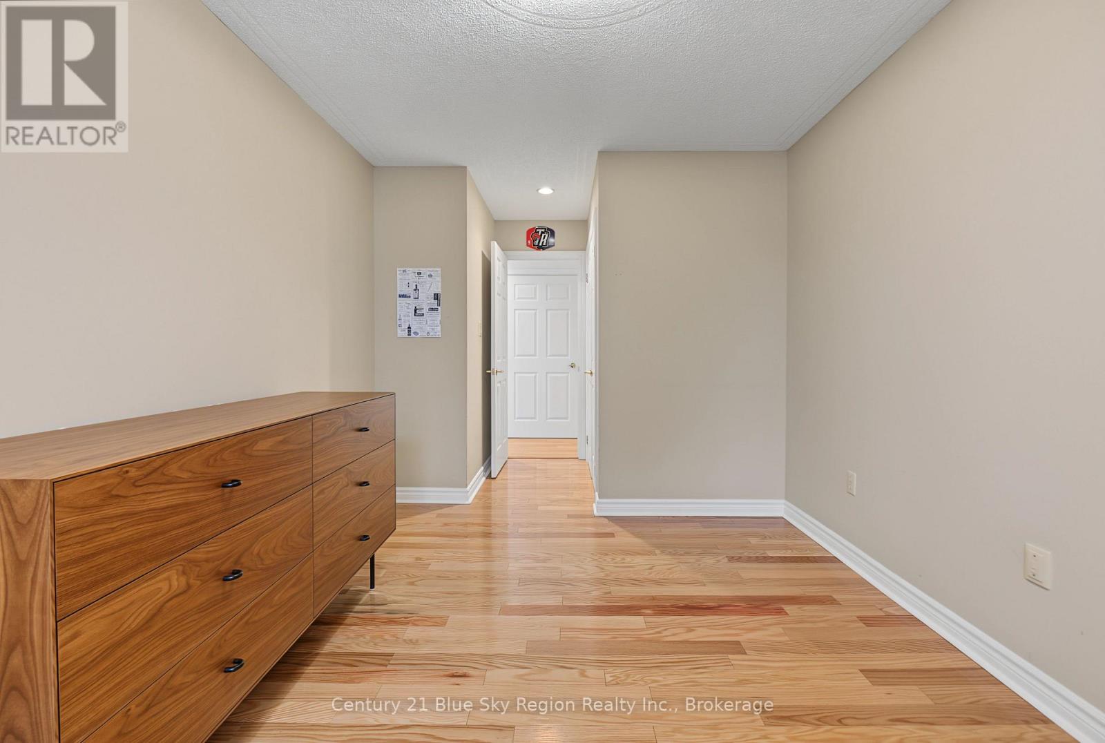 35 Janey Avenue — photo 19