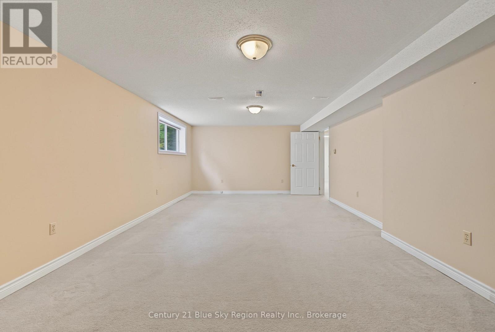 35 Janey Avenue — photo 36