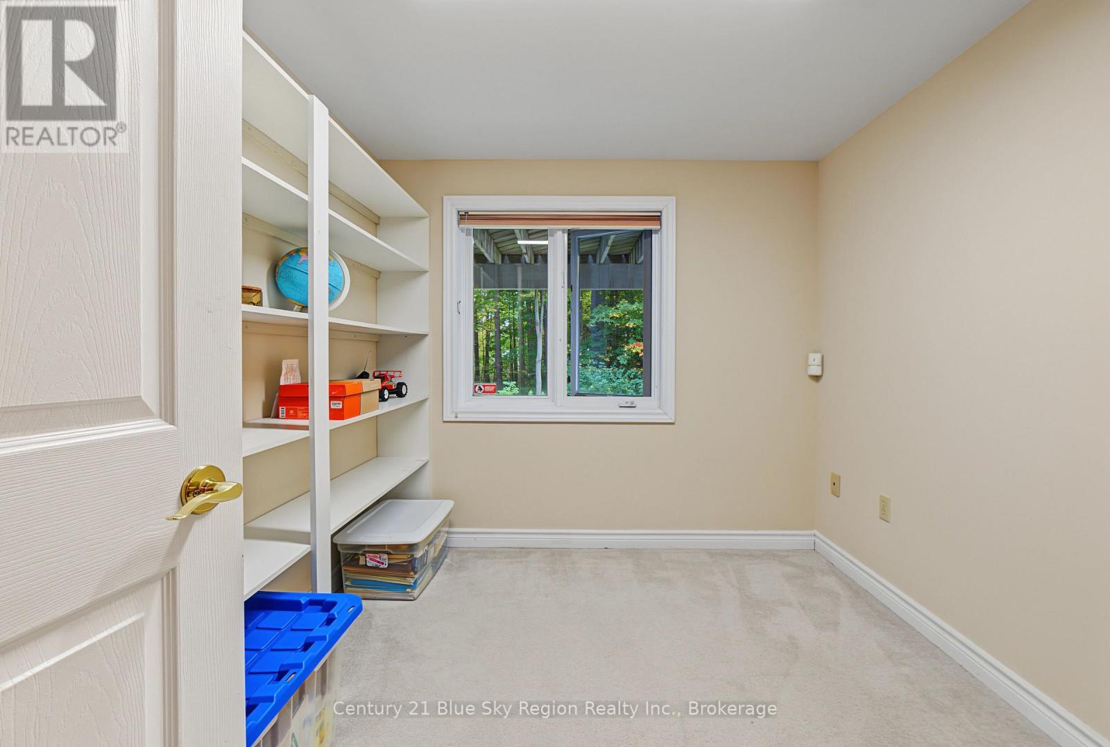35 JANEY AVENUE - 40