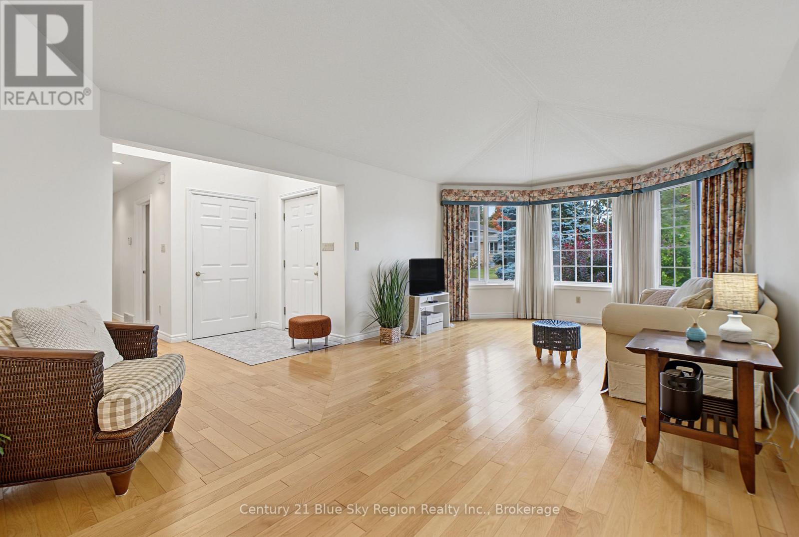 35 JANEY AVENUE - 5