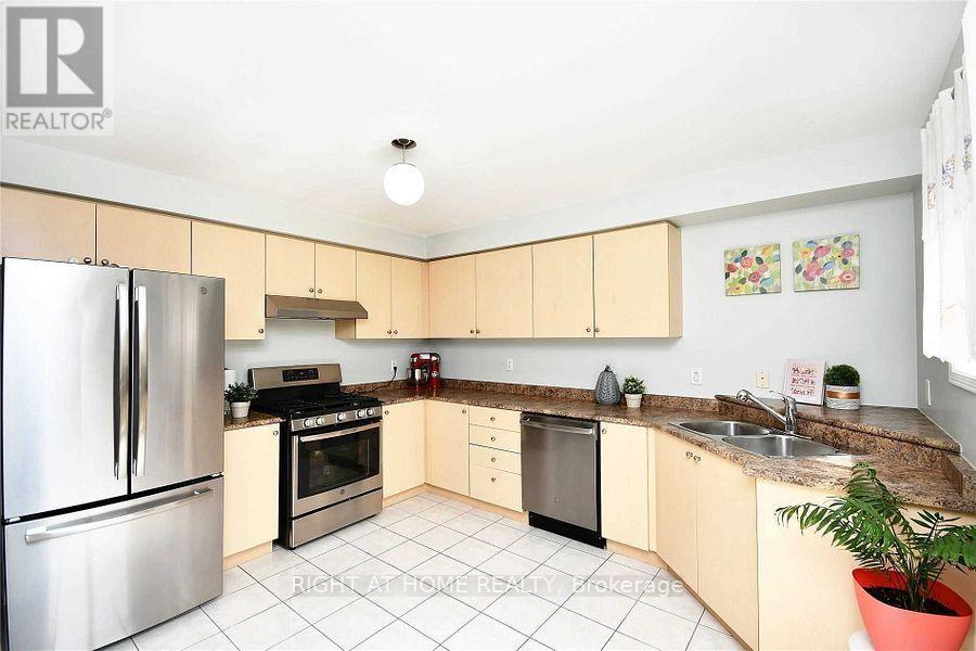 33 Schooner Drive — photo 12