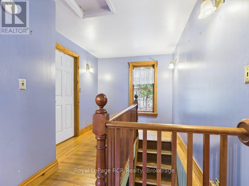 418 GODERICH STREET - 10