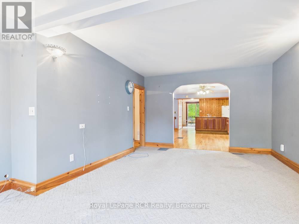 418 Goderich Street — photo 17