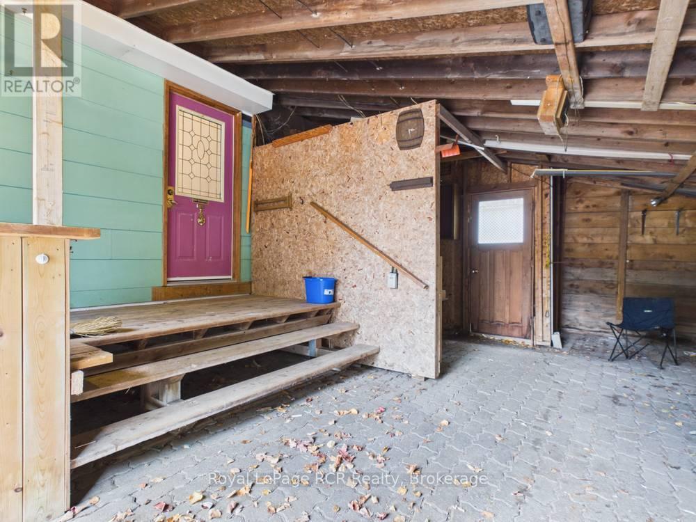 418 Goderich Street — photo 29