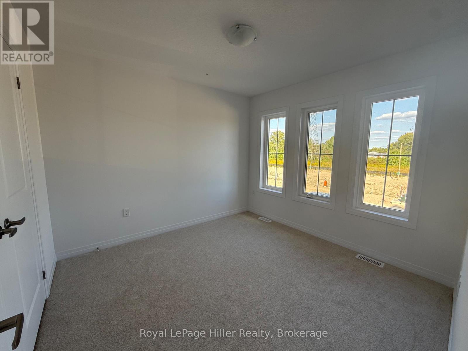 6 Poett Avenue — photo 17