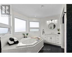 5 Avery Court, Parry Sound, ON P2A3C4 Photo 19