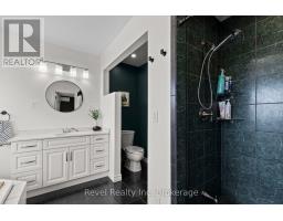 5 Avery Court, Parry Sound, ON P2A3C4 Photo 20