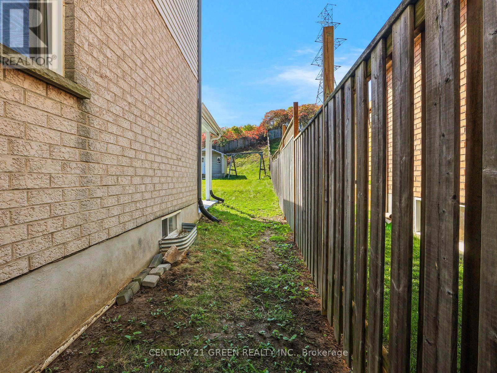 469 ACTIVA AVENUE - 45