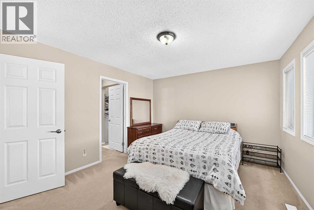 222 Saddlehorn Close NE - photo 20