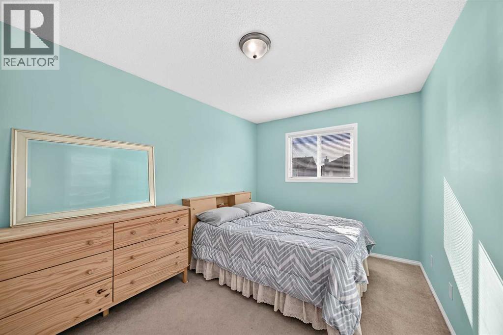 222 Saddlehorn Close NE - photo 28