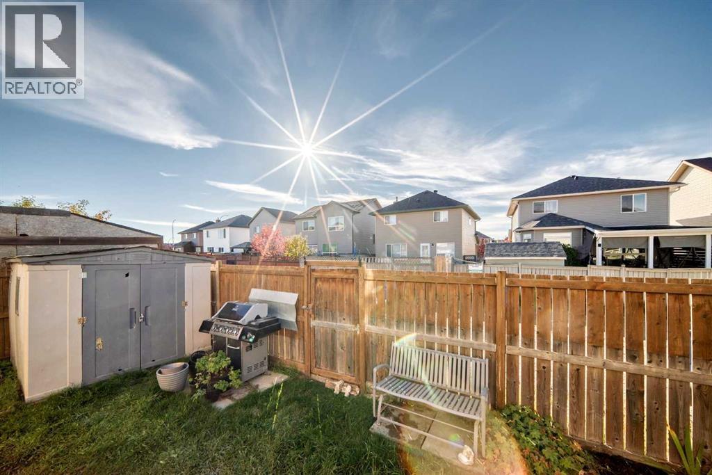 222 Saddlehorn Close NE - photo 39