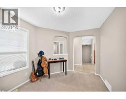 222 Saddlehorn Close Ne, Calgary, AB T3J5C5 Photo 16
