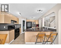 222 Saddlehorn Close NE - photo 5