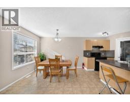Primary Bedroom - 222 Saddlehorn Close Ne, Calgary, AB T3J5C5 Photo 9