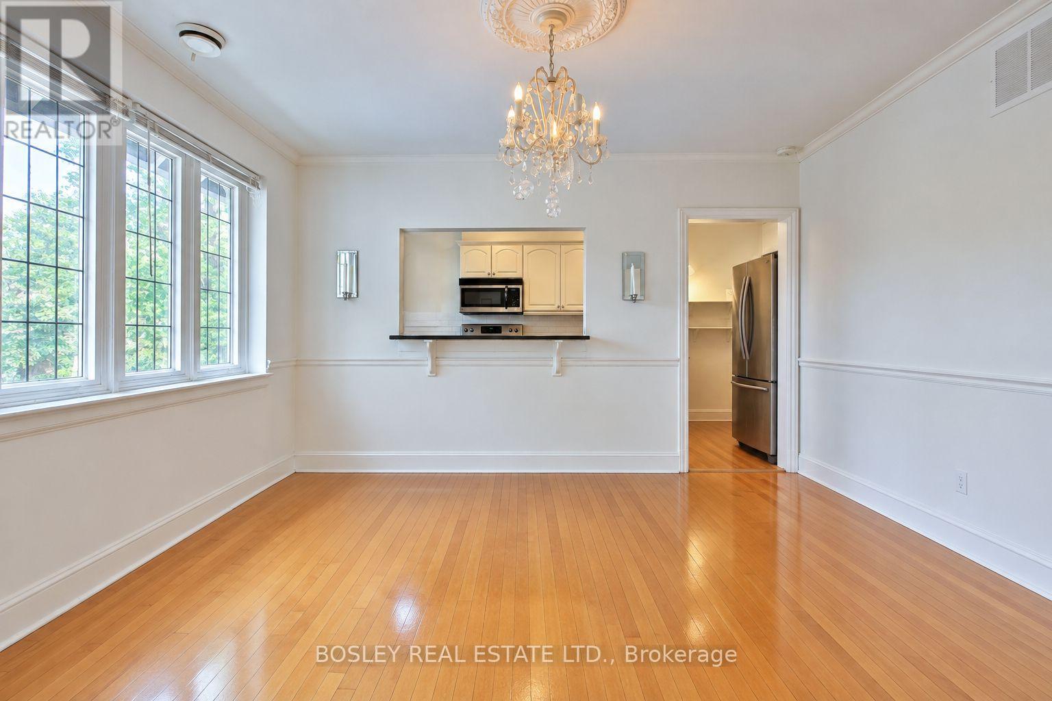 1393 Avenue Road, Toronto, ON photo 11