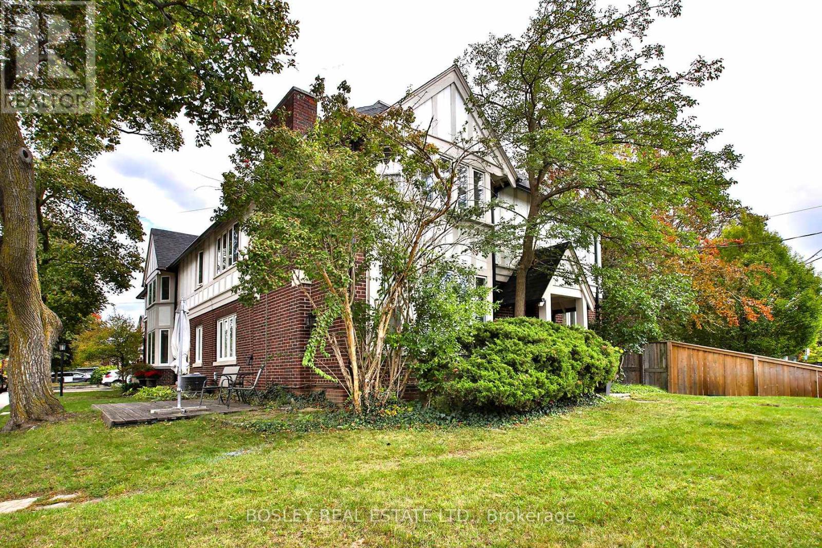 1393 Avenue Road, Toronto, ON photo 2