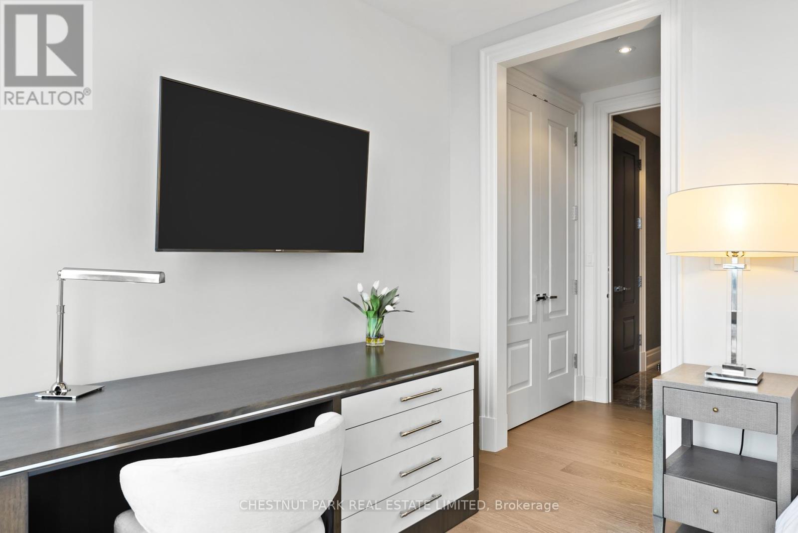 50 Yorkville Avenue — photo 19