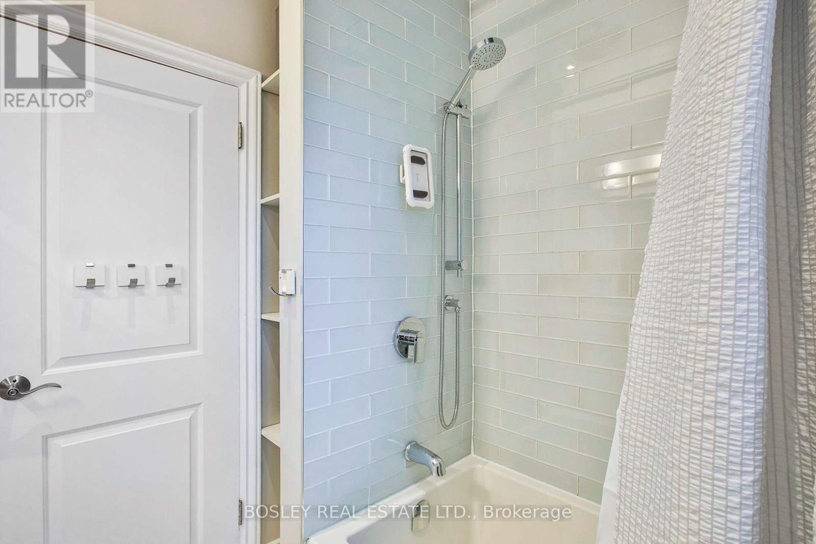 253 Glenview Avenue, Toronto, ON photo 36