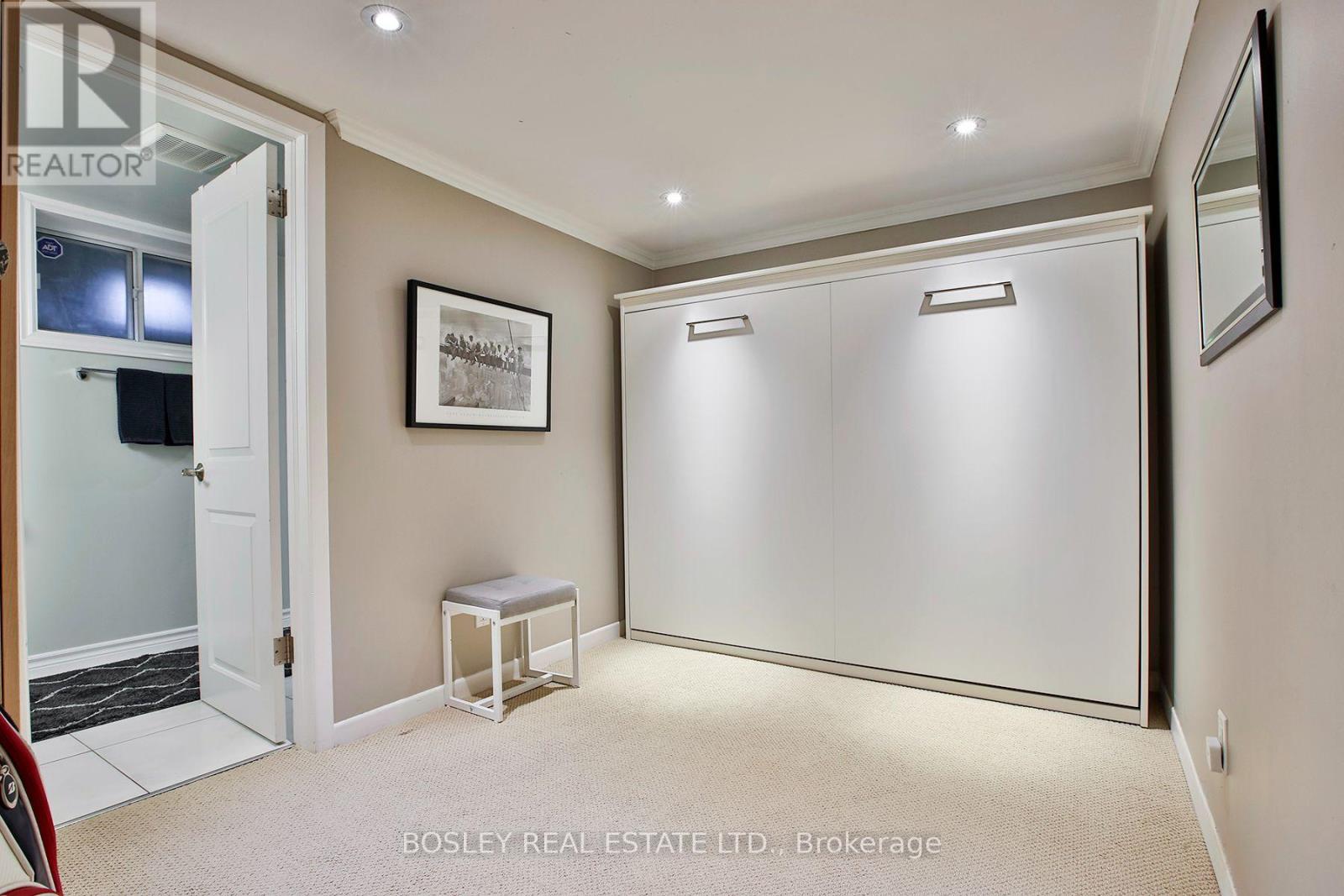 253 Glenview Avenue, Toronto, ON photo 39