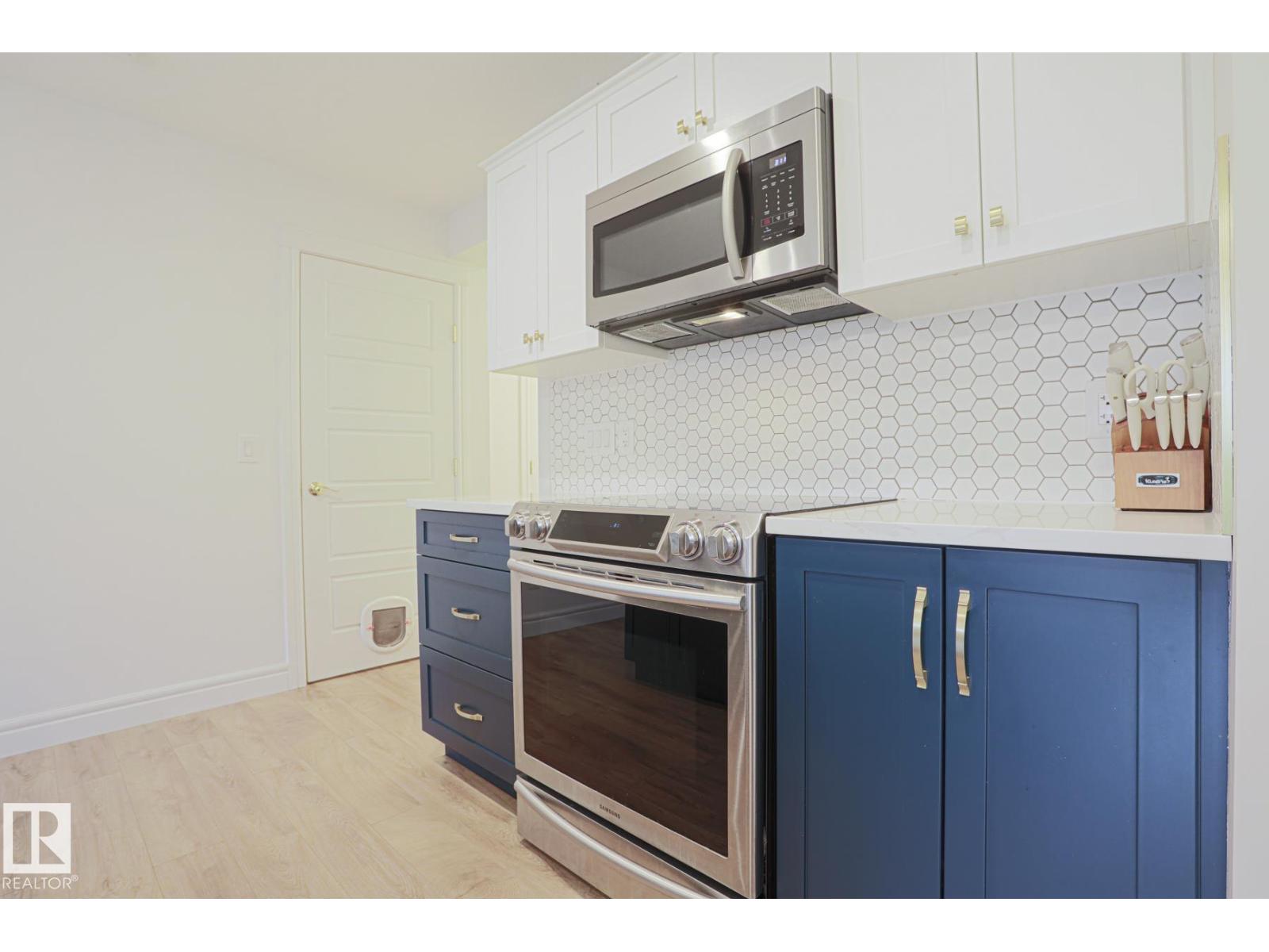 3833 ROBINS CR NW - 10