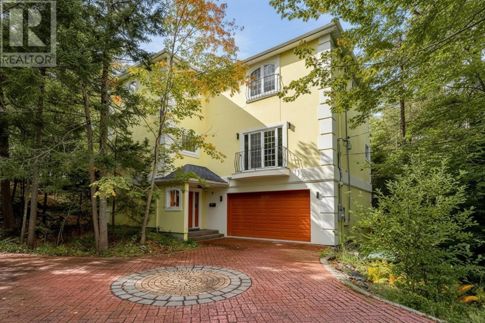 Property photo of 12 Falcon Place
