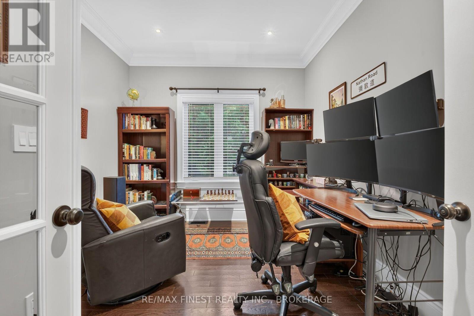 589 Fieldstone Drive — photo 17