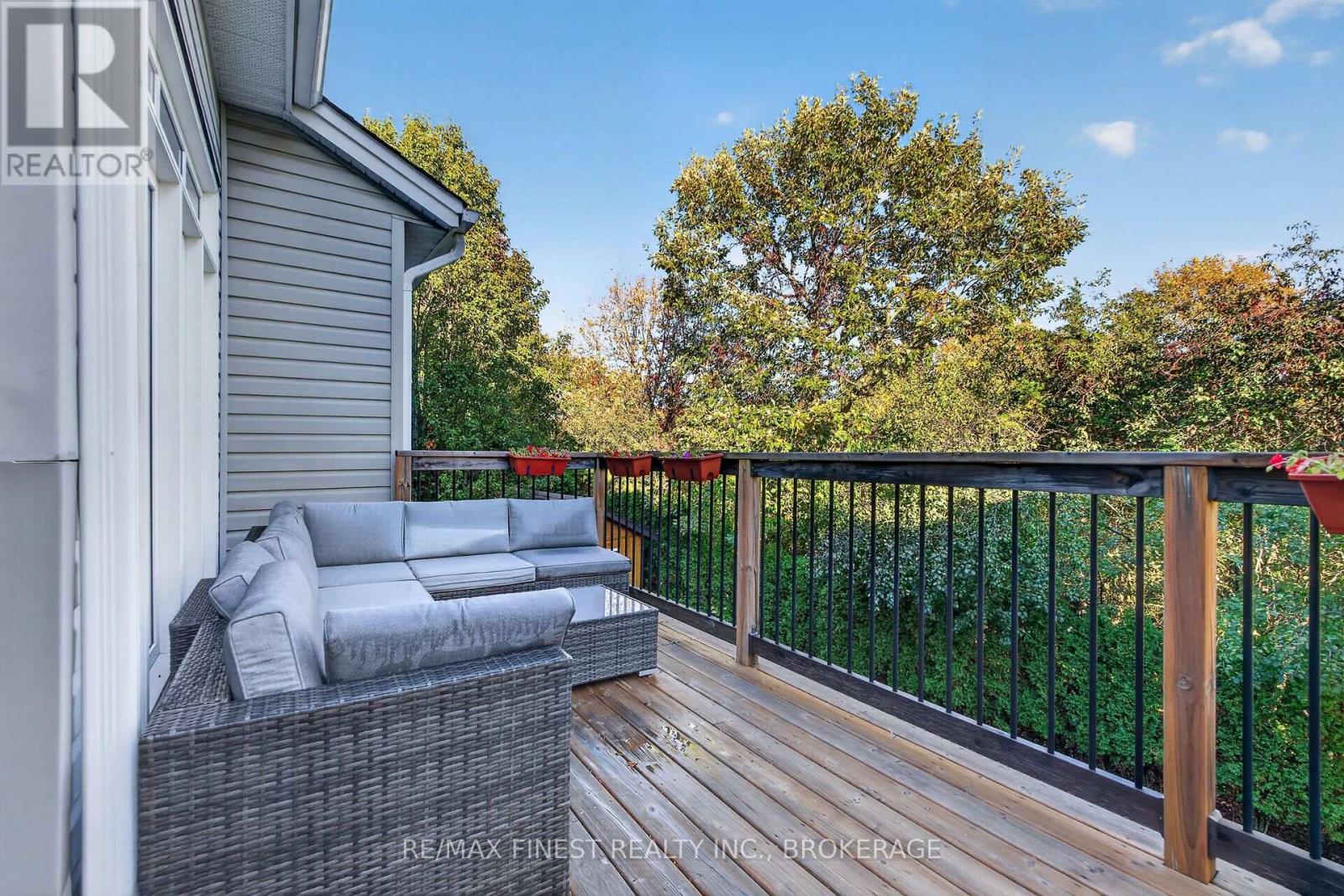 589 Fieldstone Drive — photo 36