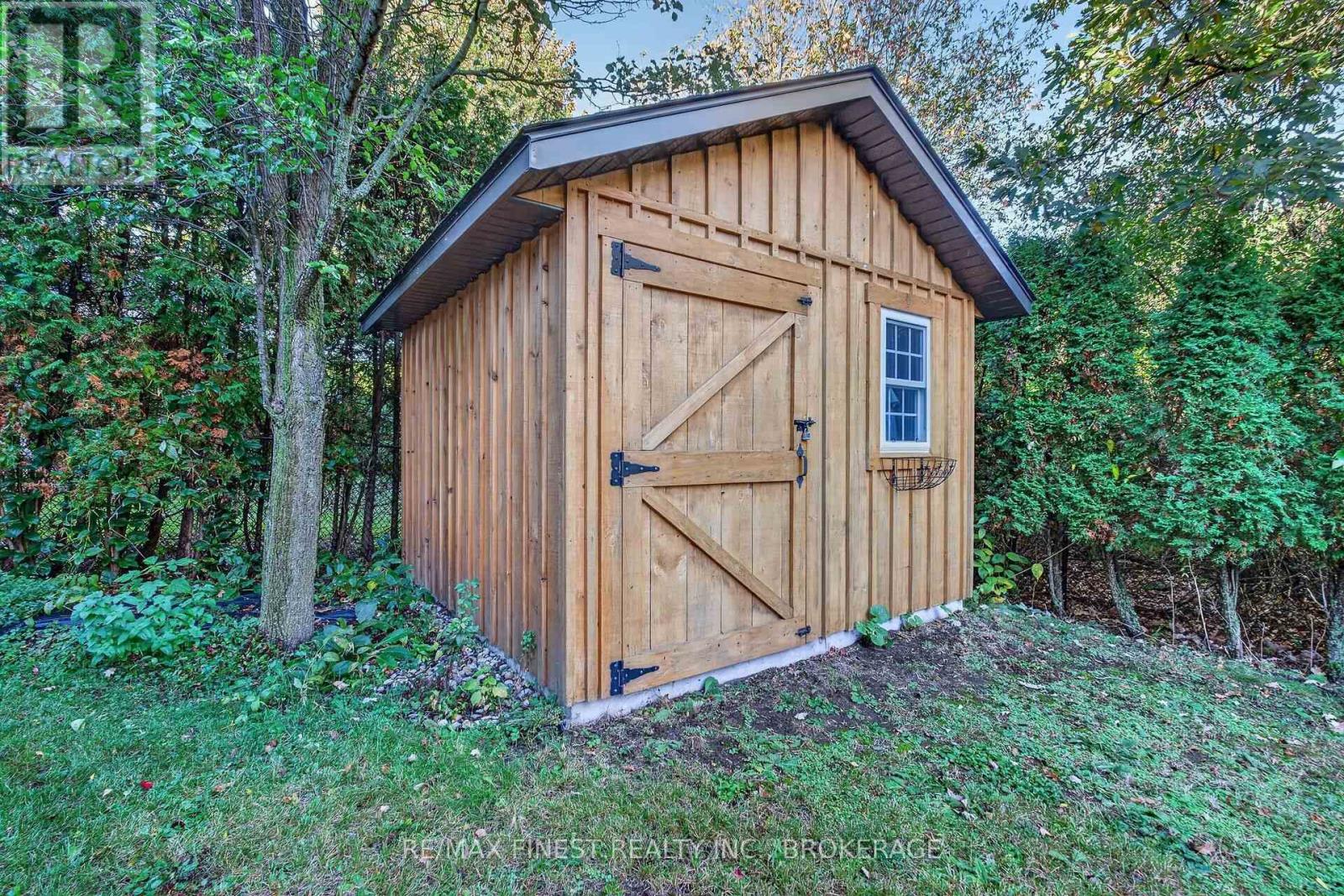 589 Fieldstone Drive — photo 39