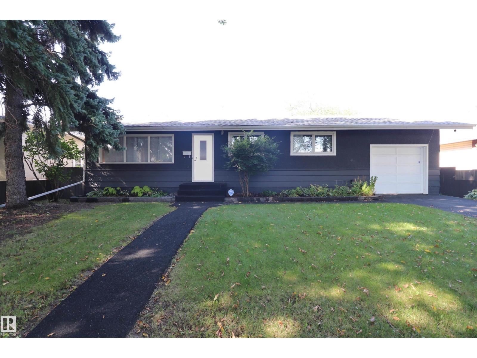 11926 55 ST NW, Edmonton, Alberta, T5W3R1