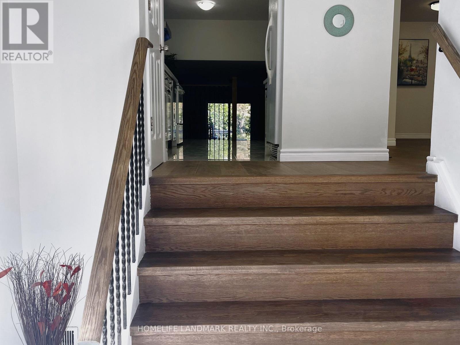 6 SNOWHILL CRESCENT - 3
