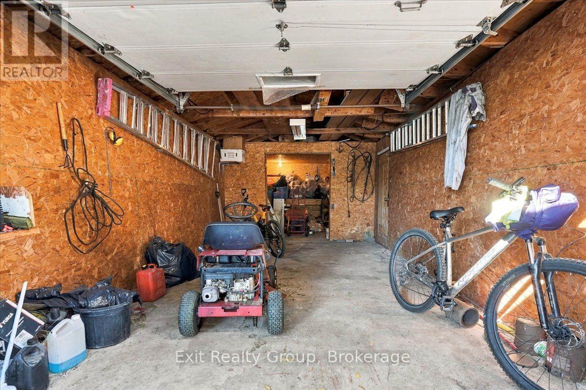 196 Yeomans Street, Belleville, ON photo 29
