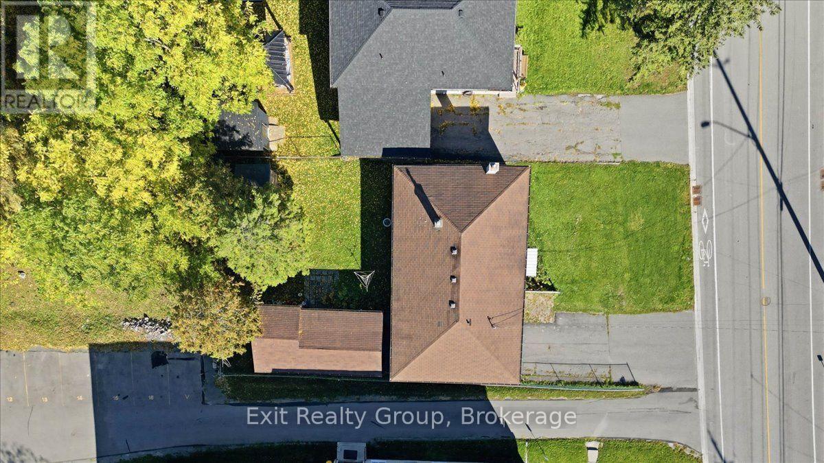 196 Yeomans Street, Belleville, ON photo 37