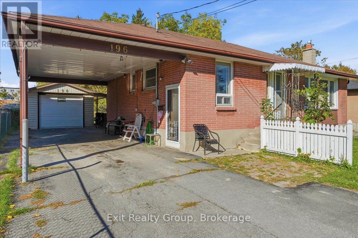 196 Yeomans Street, Belleville, ON photo 5
