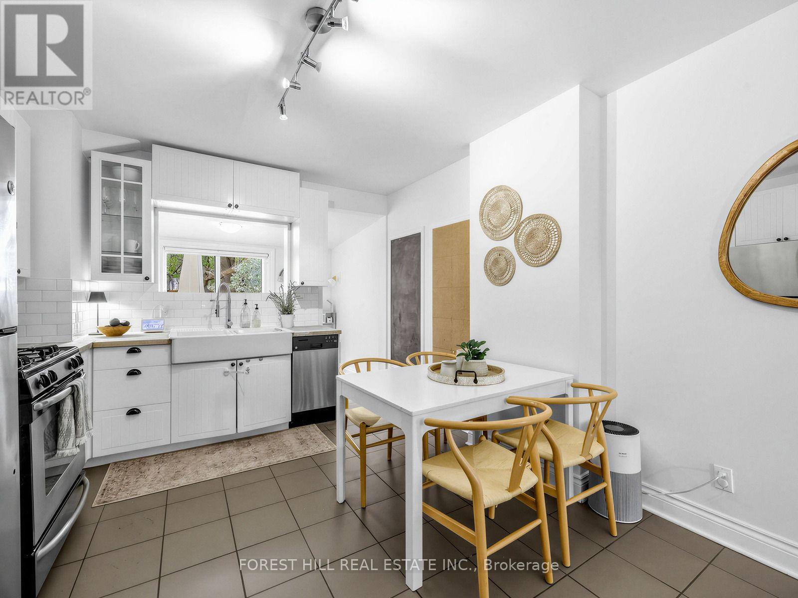 84 Walpole Avenue, Toronto, ON photo 10