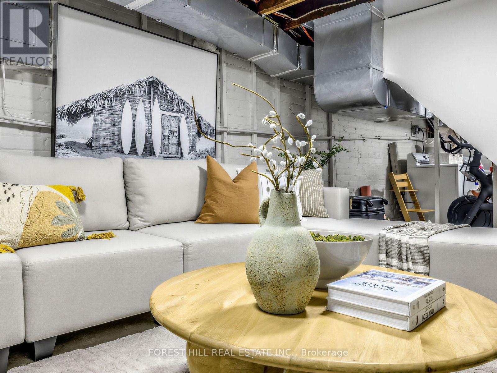 84 Walpole Avenue, Toronto, ON photo 32