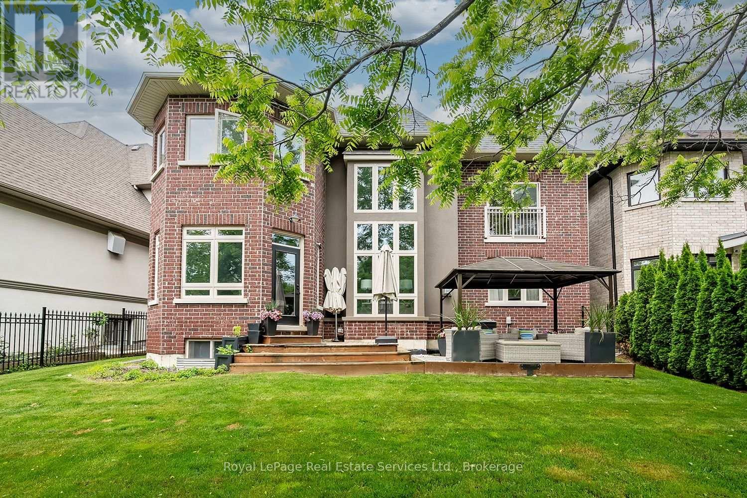 124 Paliser Court — photo 43