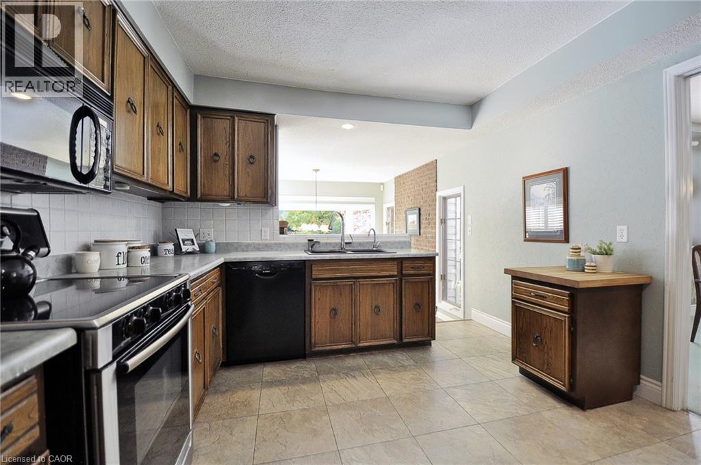 99 DALEWOOD Drive, Kitchener — photo 10