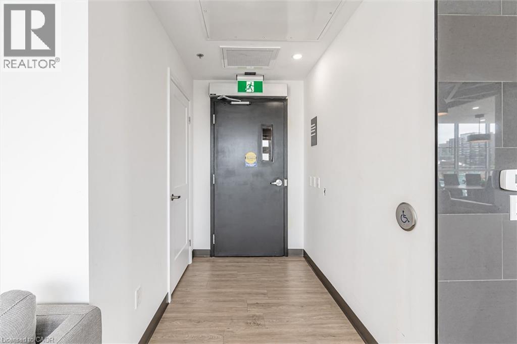 60 Charles Street — photo 33