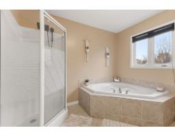 5 Ch. Des Sources, L Ange Gardien, QC J8L0G4 Photo 28