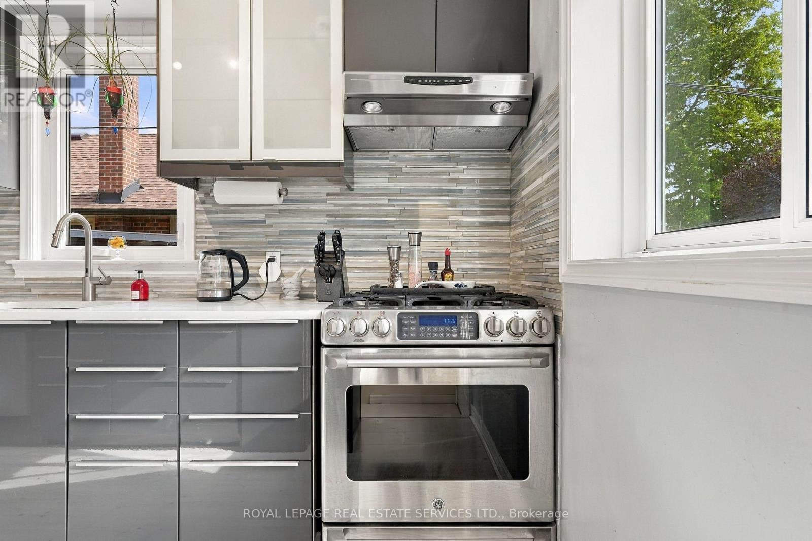 89 Yorkview Drive, Toronto, ON photo 9