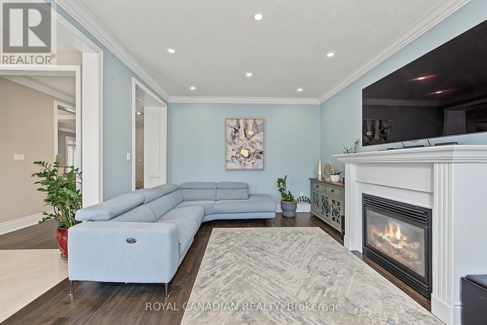 13 Island Grove, Brampton, ON photo 14
