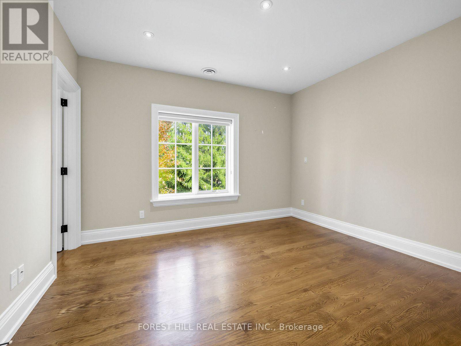 302 Pinehurst Drive West, Oakville, ON photo 24