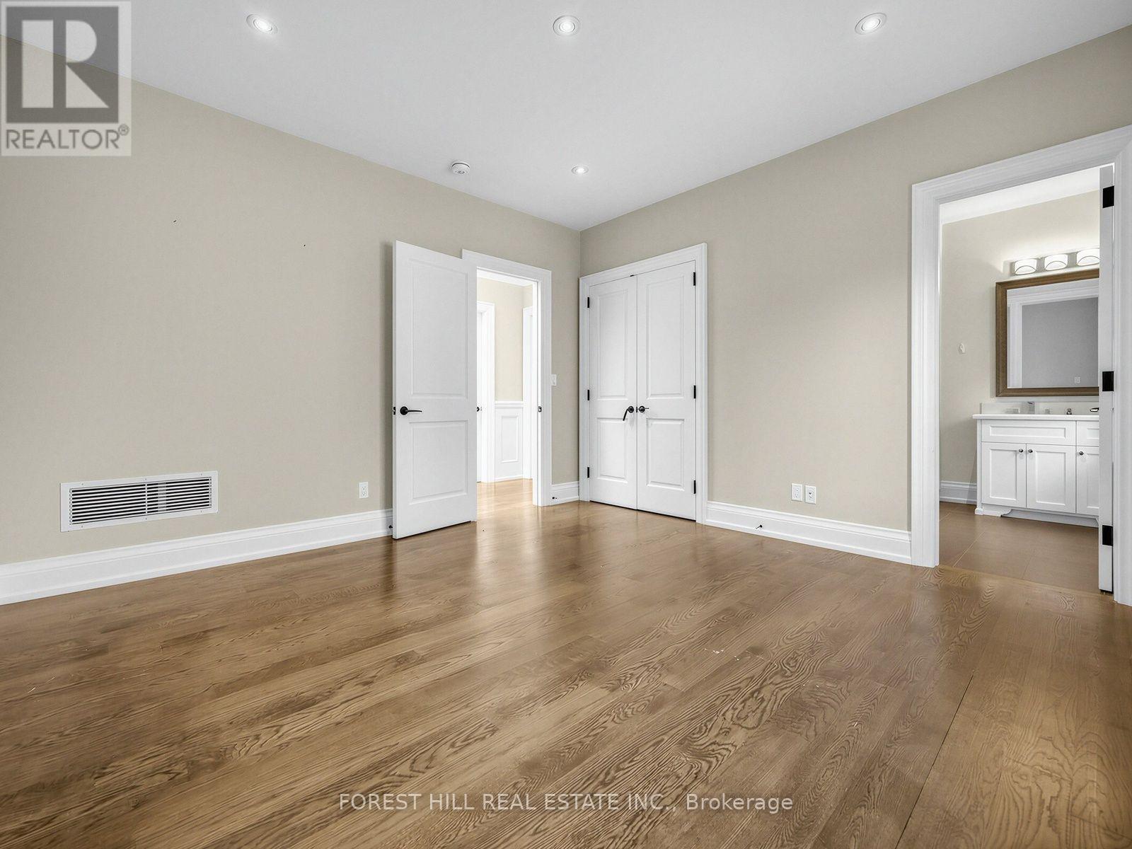 302 Pinehurst Drive West, Oakville, ON photo 25