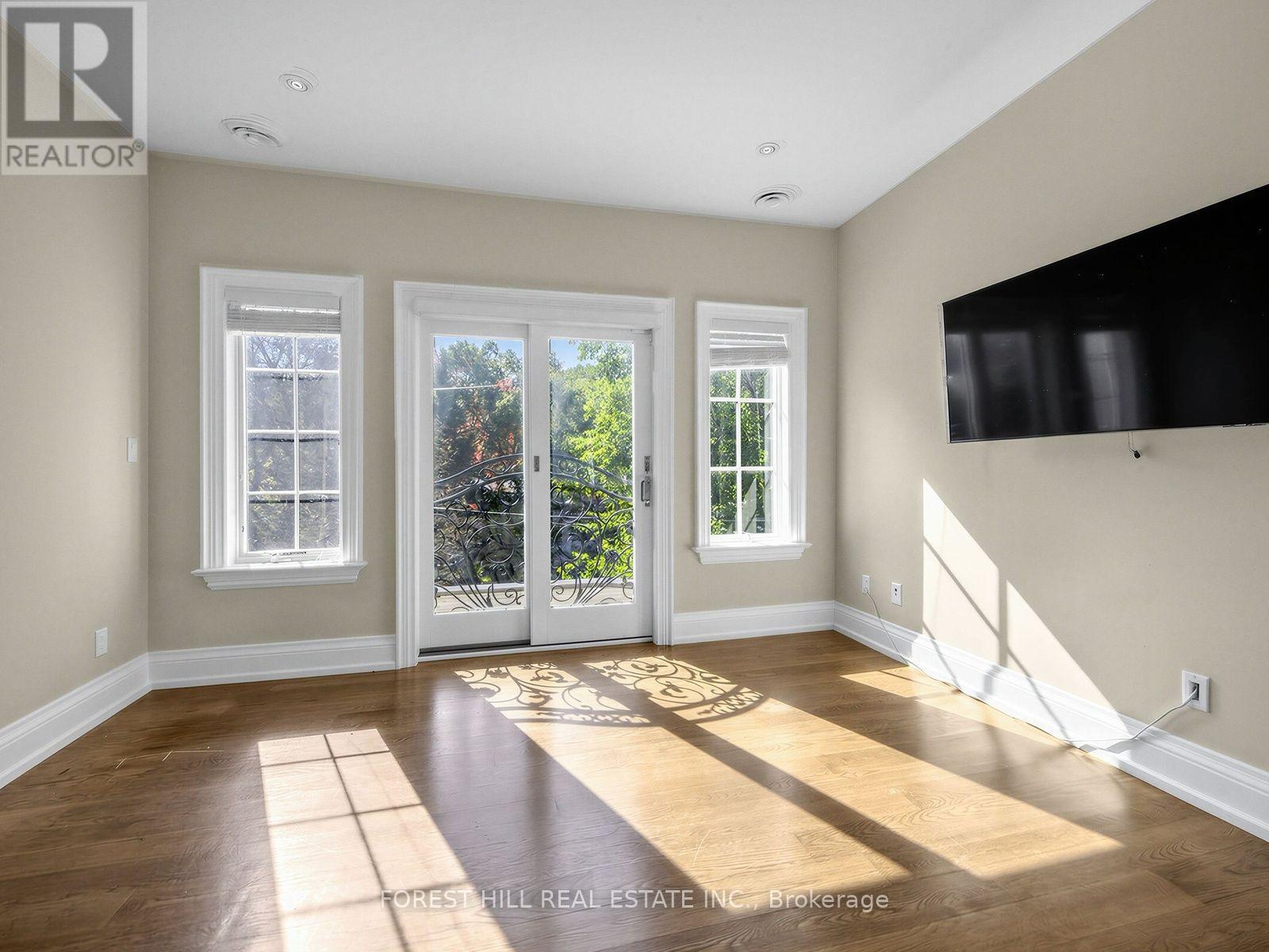 302 Pinehurst Drive West, Oakville, ON photo 26