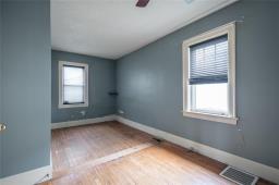 1092 Spruce Street, Winnipeg, MB R3G3A3 Photo 11