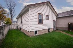 1092 Spruce Street, Winnipeg, MB R3G3A3 Photo 22