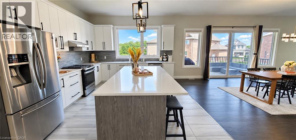 819 Sundrops Court — photo 11